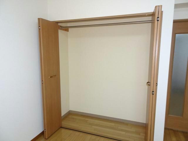 物件内観写真8　(収納)