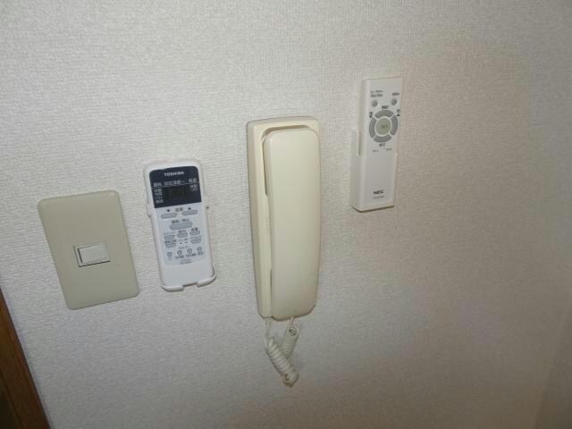 物件内観写真15　(インターホン)