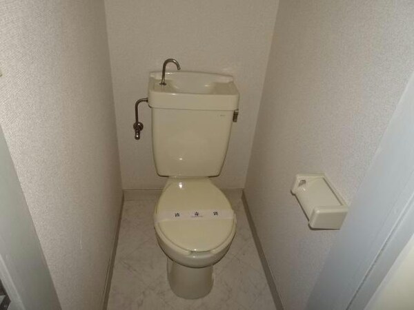 トイレ(ﾄｲﾚ)