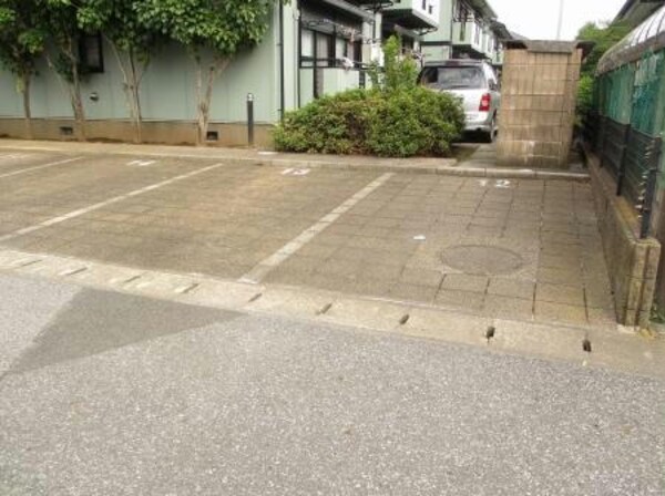 駐車場(駐車場)