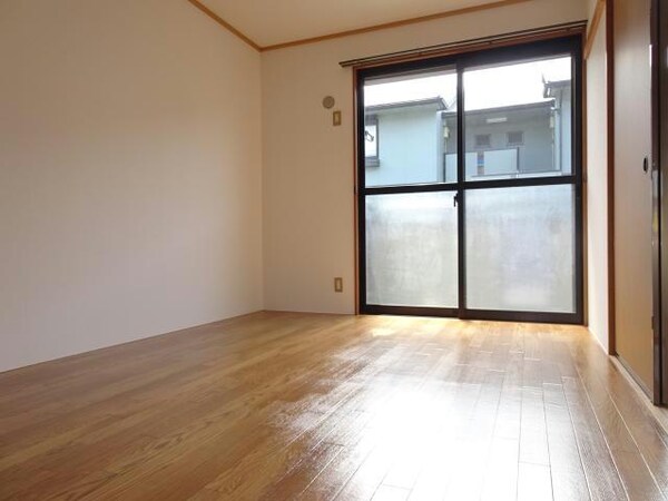 居室(洋室6帖)