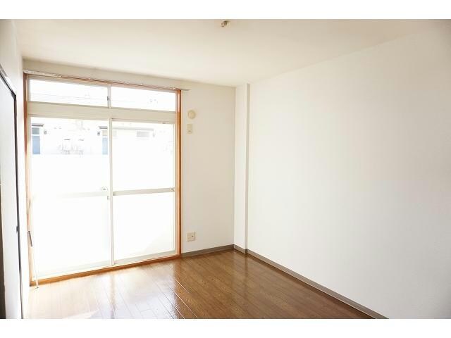 物件内観写真5　(洋室)