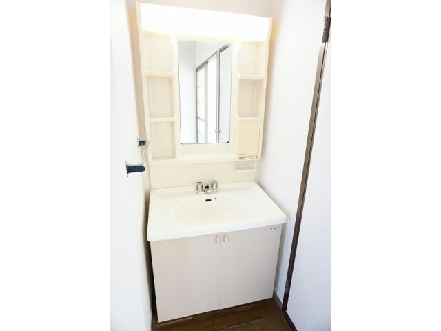 物件内観写真10　(洗面化粧台)