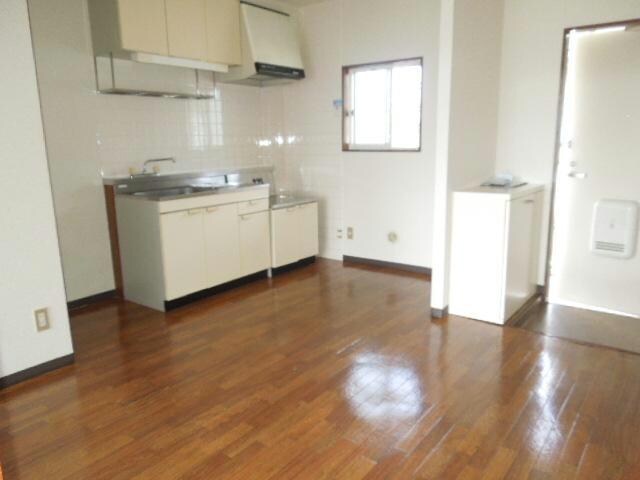 物件内観写真8　(ダイニングキッチン)