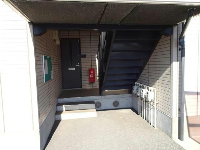 物件外観写真2　(エントランス)