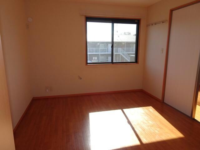 物件内観写真7　(洋室)