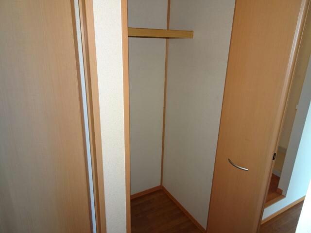 物件内観写真16　(収納)
