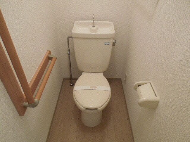 物件内観写真9　(トイレ)