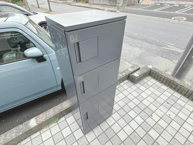 物件外観写真3　(宅配BOX)