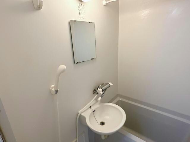 物件内観写真12　(洗面)