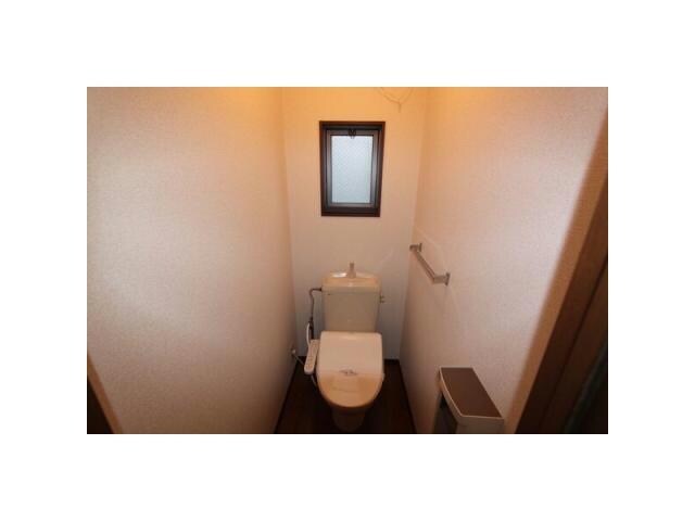 物件内観写真14　(温水洗浄便座)