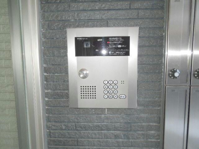 物件外観写真4　(エントランス)