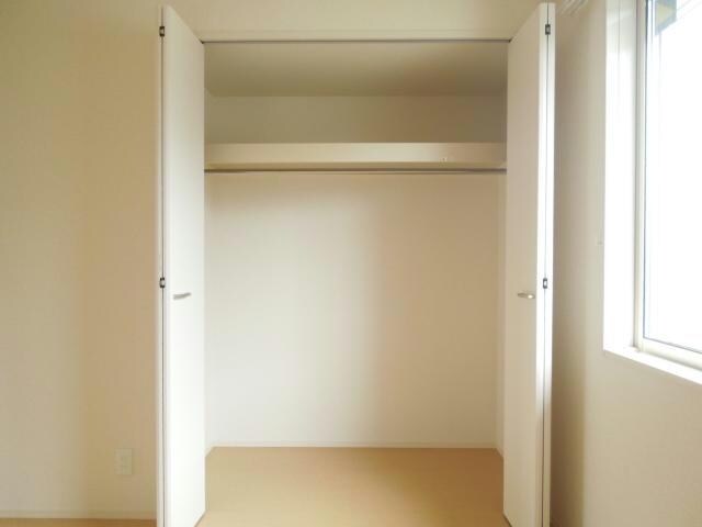 物件内観写真14　(クローゼット)