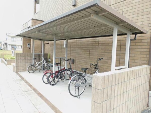 駐輪場(駐輪場)