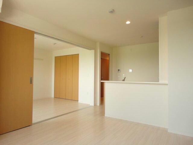 物件内観写真6　(リビング)