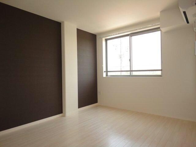 物件内観写真8　(洋室)