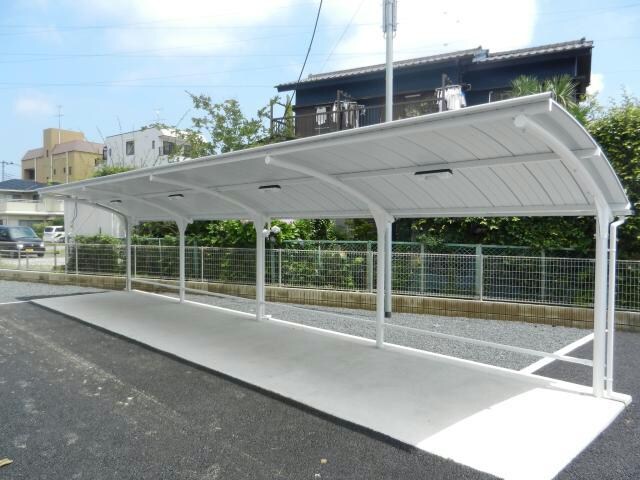 物件外観写真3　(駐輪場)