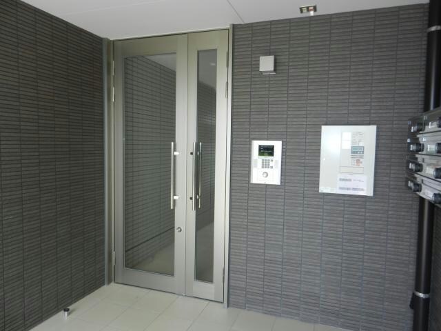 物件外観写真5　(オートロック)