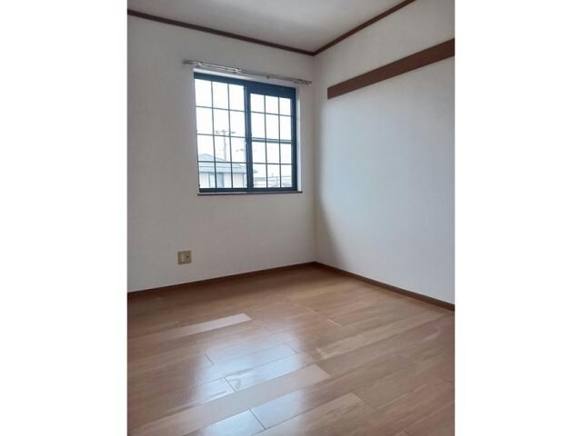 物件内観写真5　(洋室)