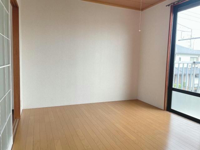 物件内観写真6　(洋室)