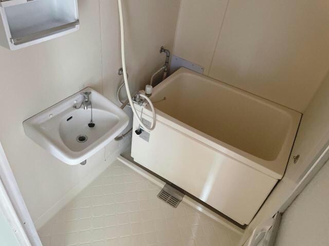 物件内観写真13　(浴室)