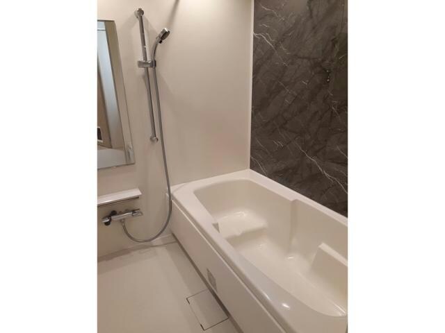 物件内観写真8　(浴室乾燥機付きバス)