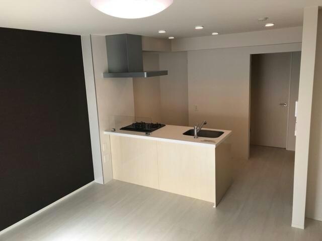 物件内観写真3　(リビング)