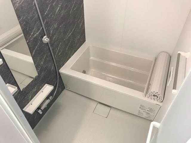 物件内観写真12　(バスルーム)