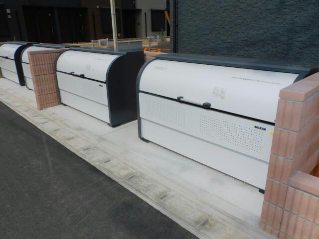 物件外観写真8　(ゴミ捨て場)