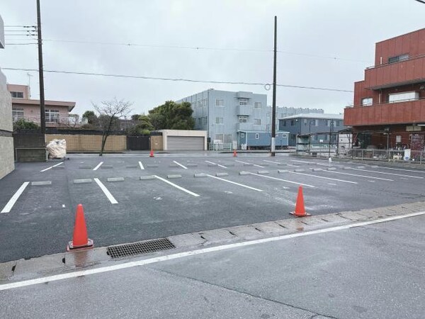 駐車場(駐車場)