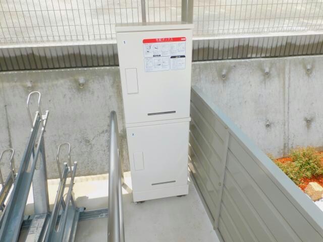 物件外観写真5　(宅配ボックス)