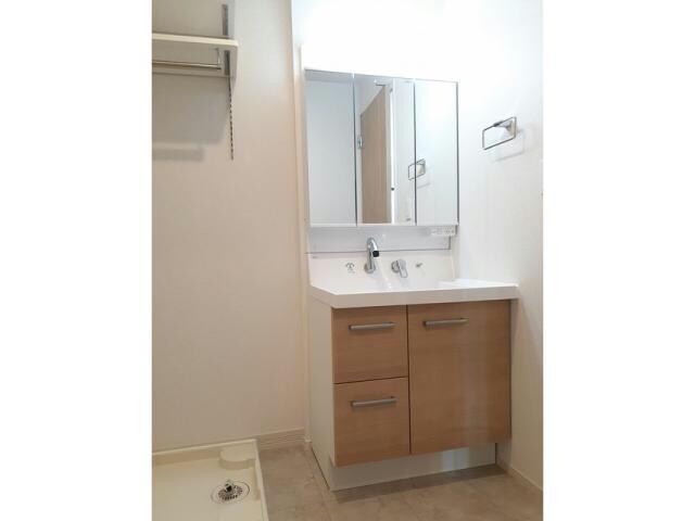物件内観写真13　(洗髪洗面化粧台)