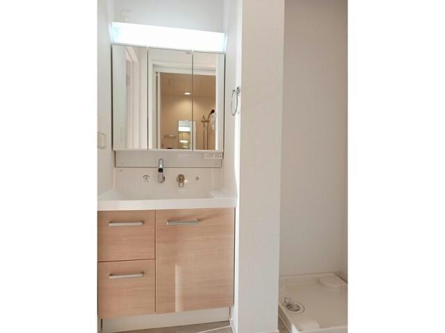 物件内観写真12　(洗面台)