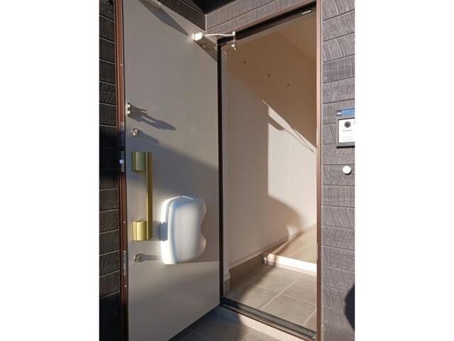 物件内観写真19　(玄関)
