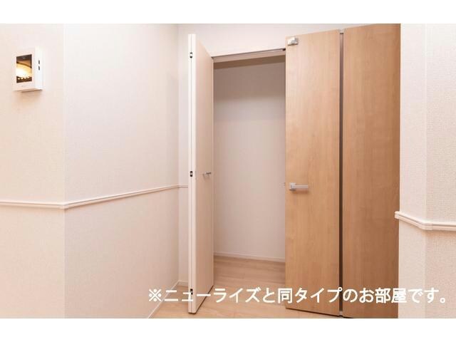 物件内観写真5　(クローゼット　イメージ)