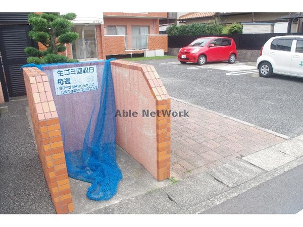 駐車場(駐車場)