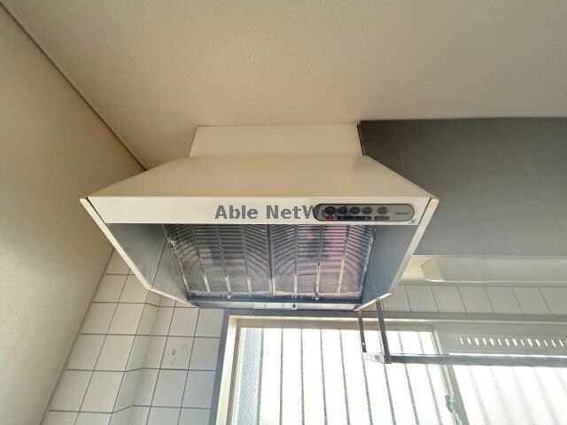 物件内観写真9　(レンジフード)