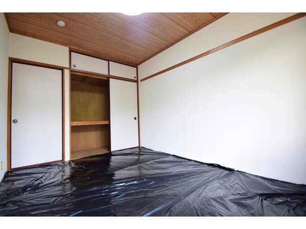 居室(6帖和室です！)