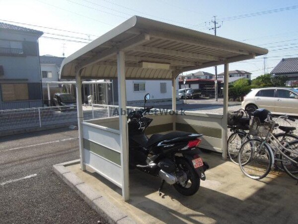 駐輪場(駐輪場)