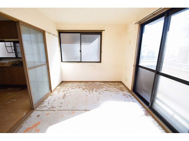 物件内観写真10　(居室)