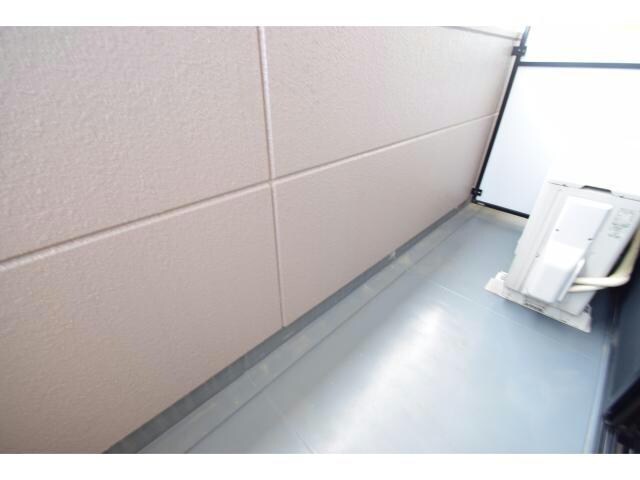 物件内観写真22　(日当り良好なベランダですね♪)