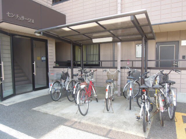 物件外観写真5　(駐輪場)