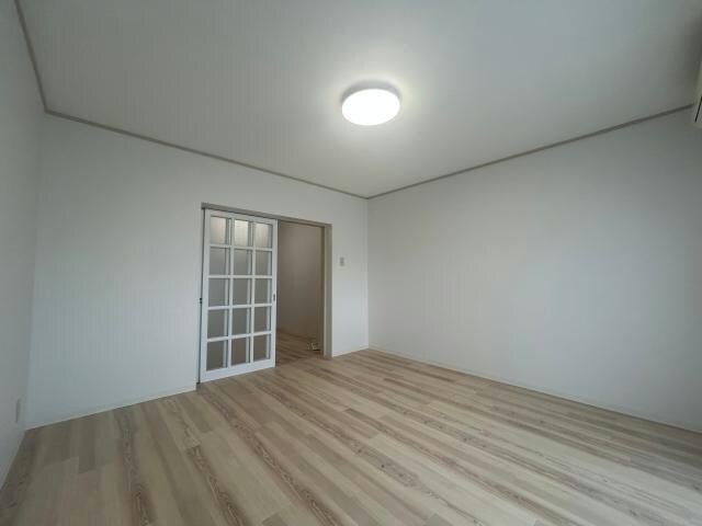 物件内観写真9　(他号室の写真になります。)