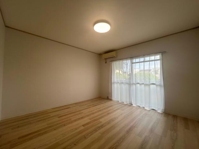 物件内観写真23　(他号室の写真になります。)