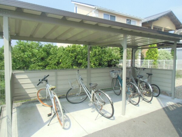 駐輪場(駐輪場)