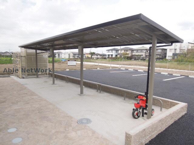 物件外観写真3　(駐輪場)