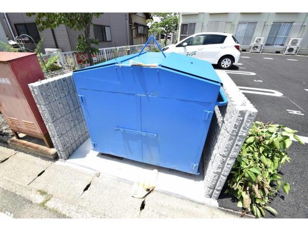 建物設備(ゴミ捨て場)