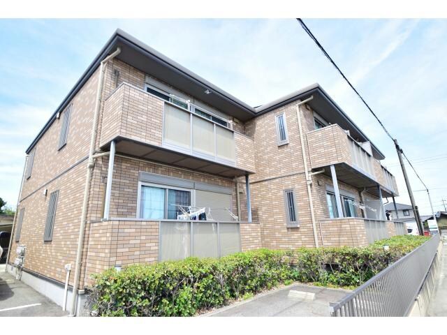 物件外観写真3　(道路側)