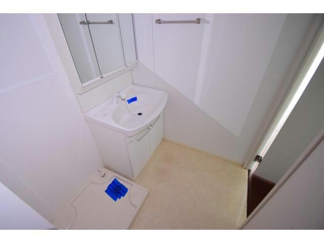 物件内観写真17　(洗面室も使いやすそう♪)
