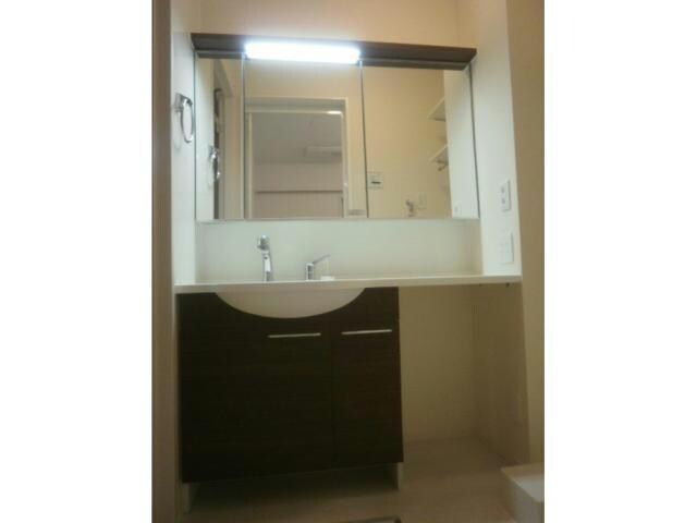 物件内観写真15　(他号室の写真になります。)